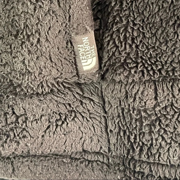 The North Face Fuzzy osito  Pull up Sweater Black Womens size Small - Picture 9 of 16